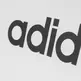 Adidas Junior Girls Camiseta Wardrobe Fun (blanco/negro/azul)