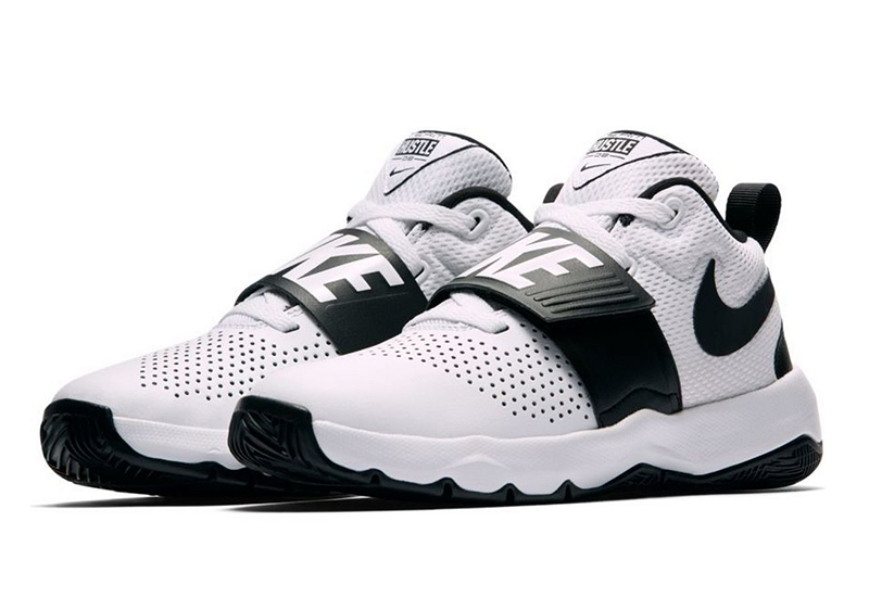 Nike Team Hustle D 8 (PS) (100/white/black)