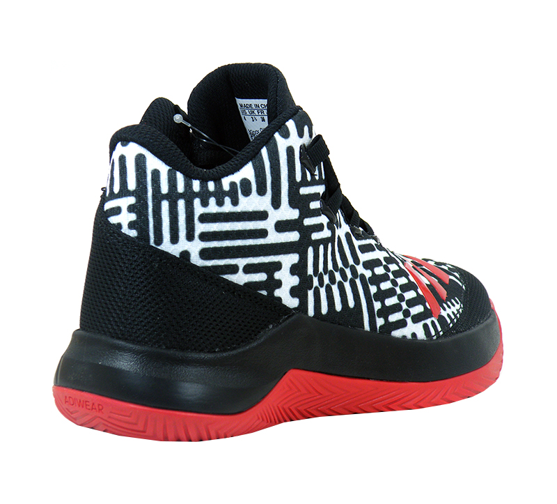 El aparato relé Pacer Adidas Outrival 2016 Kids "Signa" (black/scarlet/white)