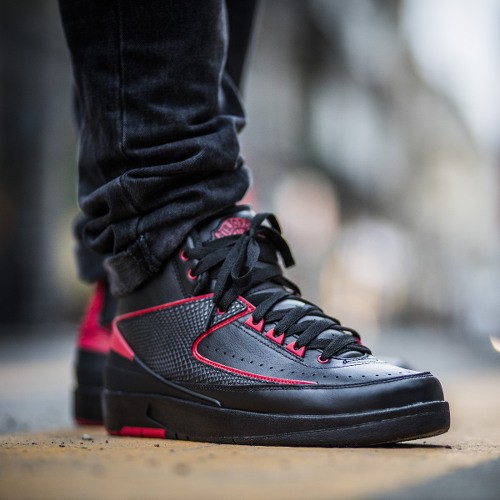 jordan retro 2 negro