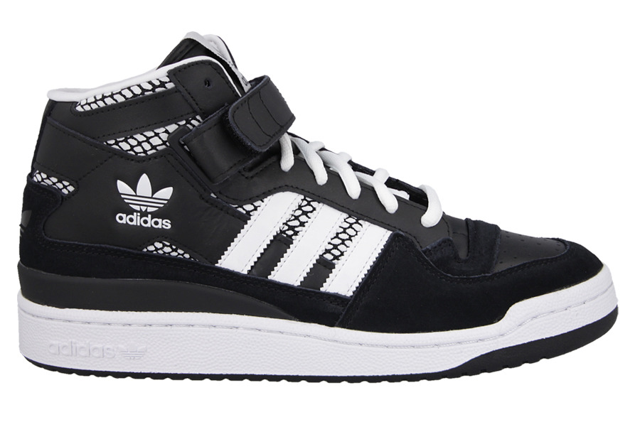 Adidas Originals Forum Mid RS black" (negro/blanco)