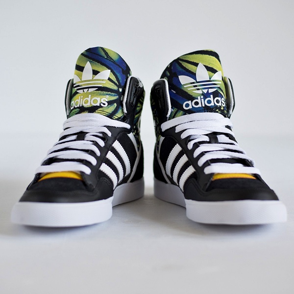 Adidas Extaball (negro/blanco/multicolor)