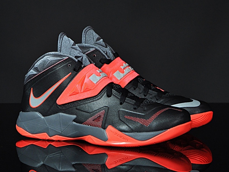 Soldier VII "Brams" (003/negro/naranja)