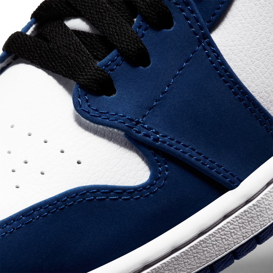 Air Jordan 1 Mid SE \