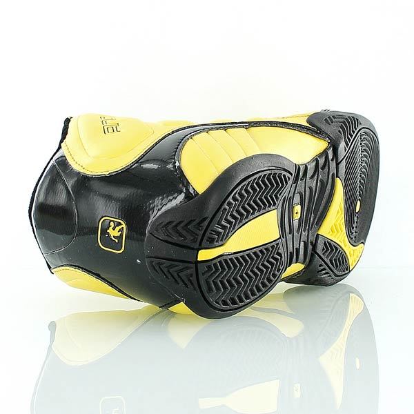 and1 yellow shoes