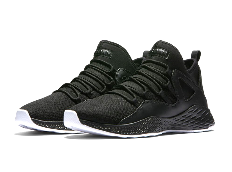 tenis jordan con el numero 23 en la suela