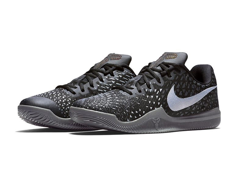 tenis nike mamba negra