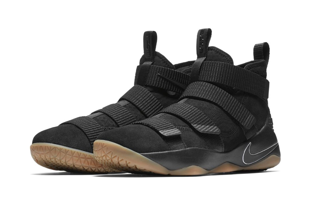 tenis lebron soldier xi