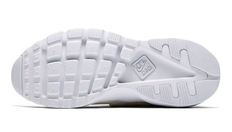 Air Huarache Run Ultra (GS) Shoe "Bronze"