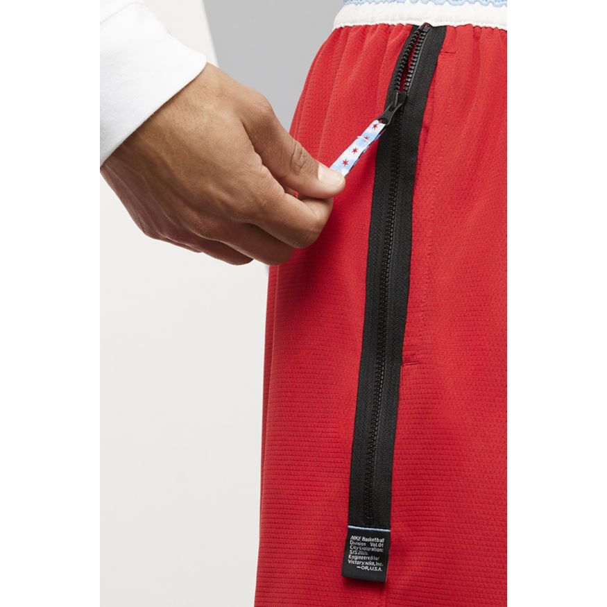 nike dna city exploration shorts