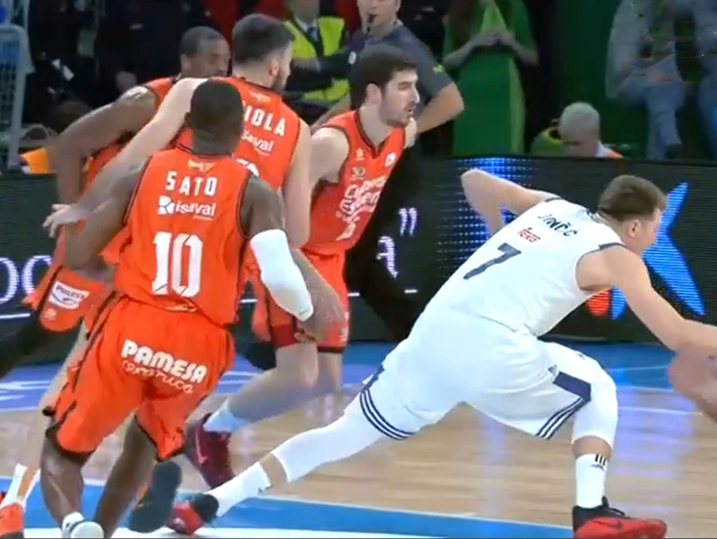 luka doncic hyperdunk