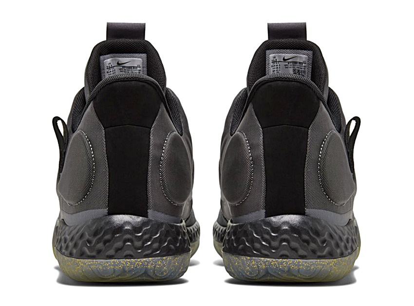 black mamba foamposite